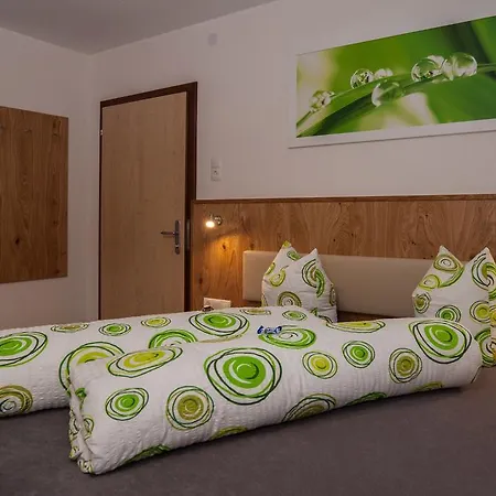 Julia * Kappl (Landeck)