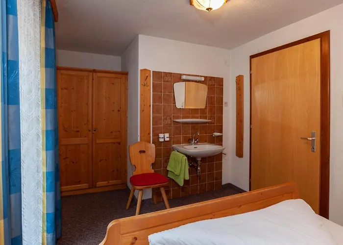 أبارت جوليا * كابل