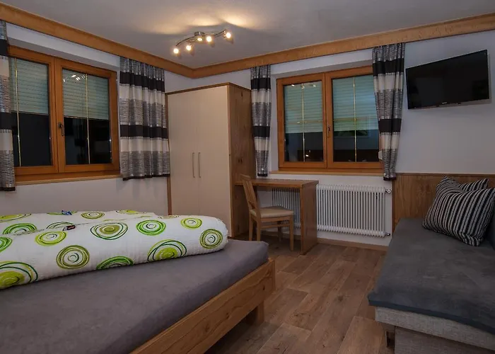 أبارت جوليا *