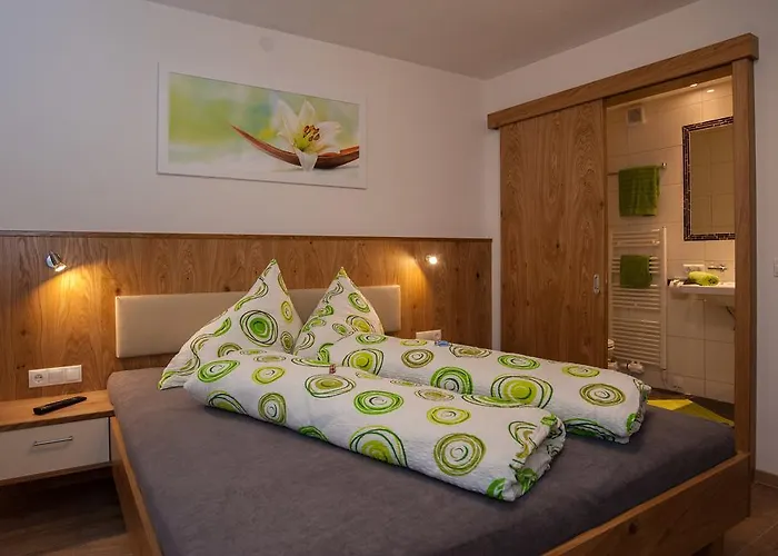 أبارت جوليا شقة *